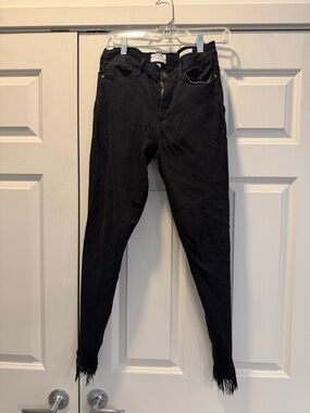 Frame Denim Black Skinny Jeans with Frayed Ankles